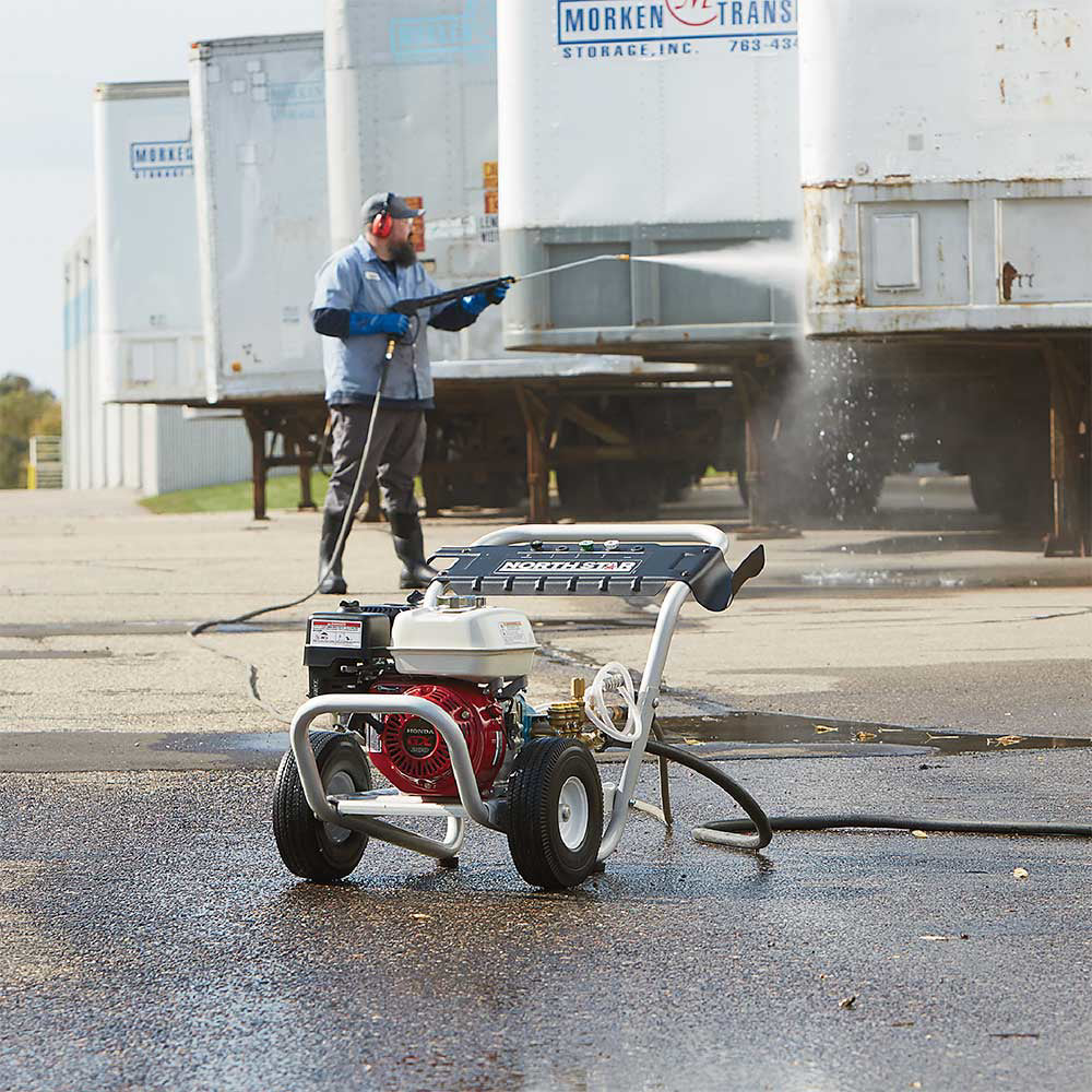 NorthStar Pressure Washer | 3,300 PSI | 2.5 GPM | Gas | Honda GX200