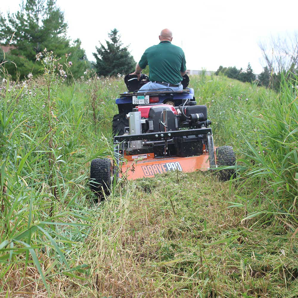 BravePro Rough Cut Mower | 44 in. Towable | Honda GXV630