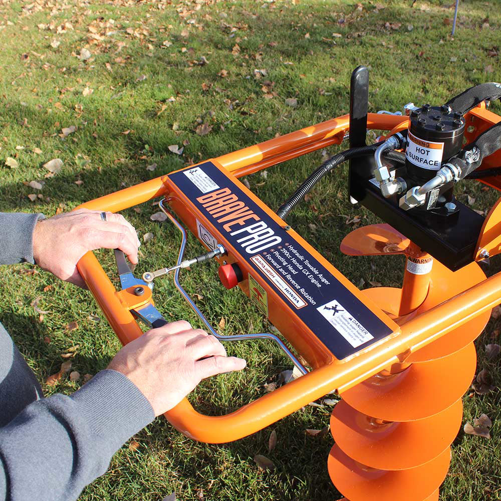 BravePro Towable Auger | Hydraulic | Honda GX390