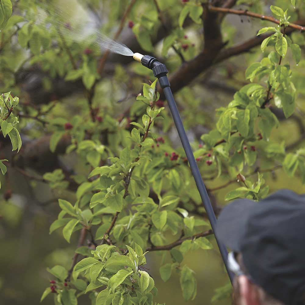 Strongway Backpack Sprayer Pro | 4-Gal | 90 PSI