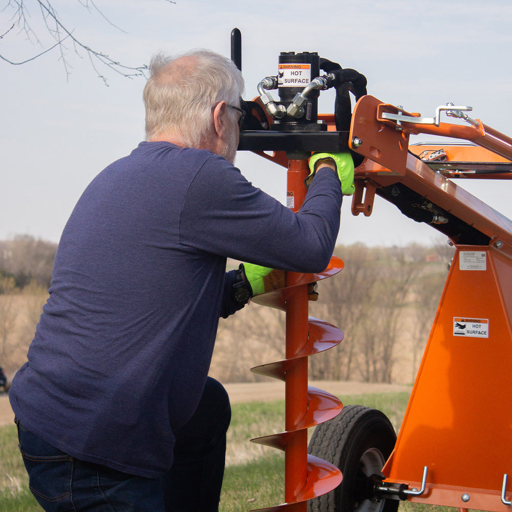 BravePro Towable Auger | Hydraulic | Honda GX390
