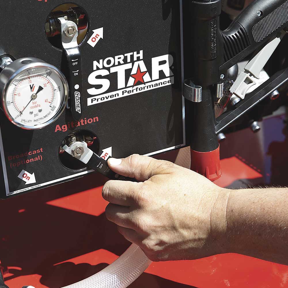 NorthStar Skid Sprayer | 200-Gallon Capacity | Honda GX160