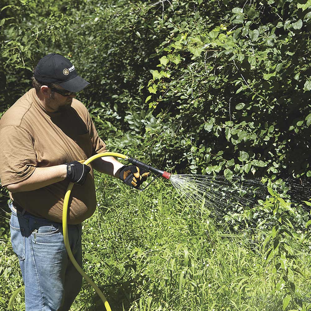 NorthStar Skid Sprayer | 200-Gallon Capacity | Honda GX160
