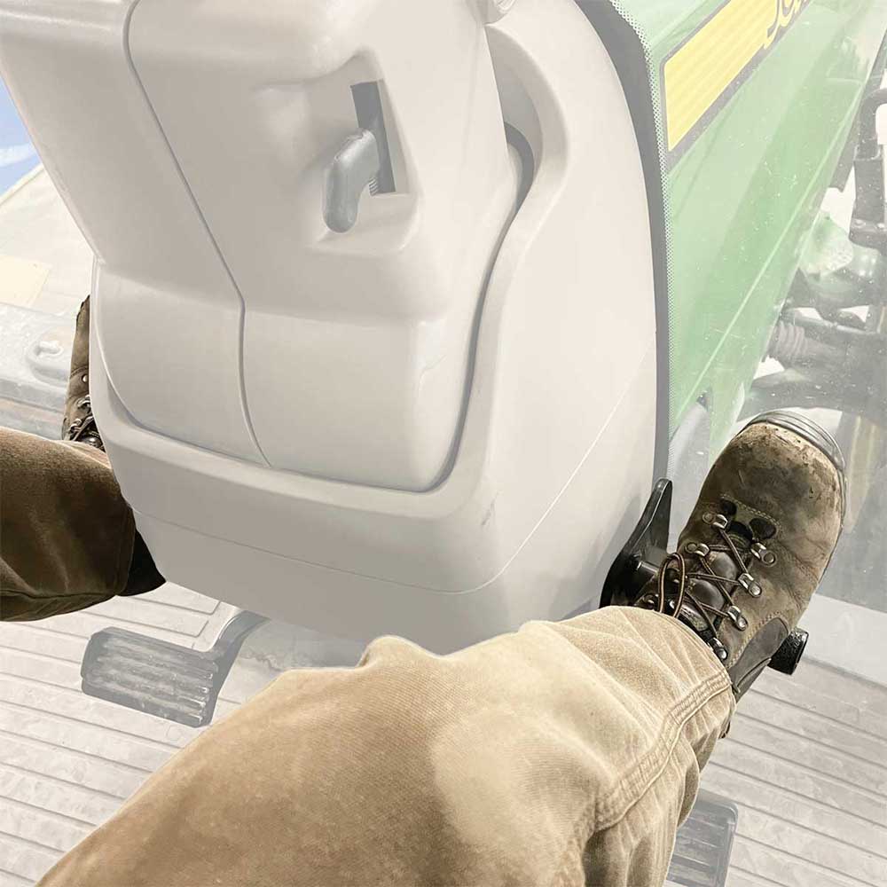 K&M Mfg Cab Footrest Kit for John Deere 7R-8R/RT-9R/RT/RX Series Tractors | BRE10471 | Black