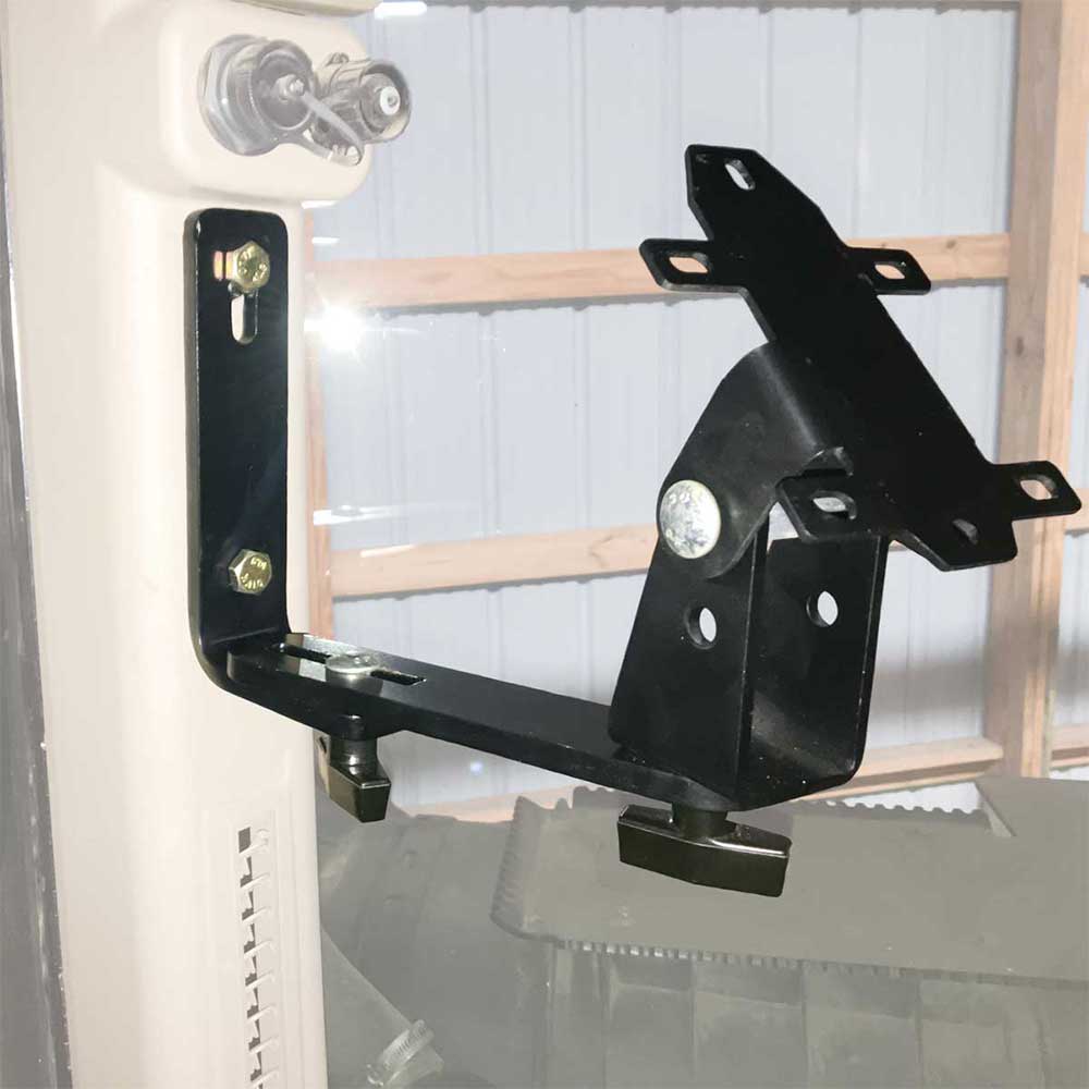 K&M Mfg Corner Post Monitor Bracket Kit for John Deere 7000-9020T/6J-8R Series Tractors | Black