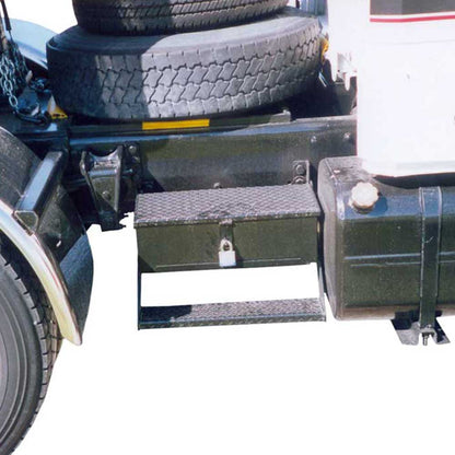 K&M Mfg Step Mount for #30 Toolbox | 22-In. - 25-In. Wide Bolt Pattern | Black Powder Coat