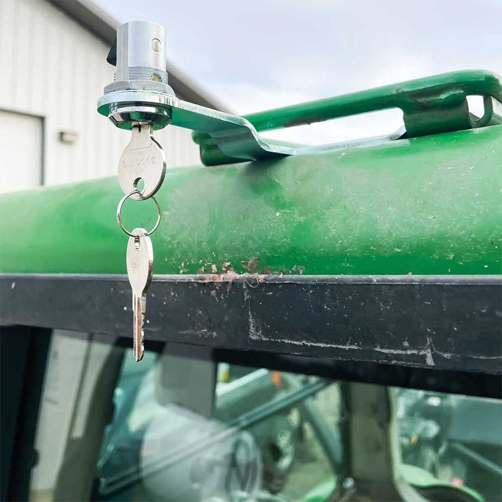 K&M Mfg GPS Locking Kit for John Deere StarFire 6000 Globe | BPF11074 | Includes 2 Keys