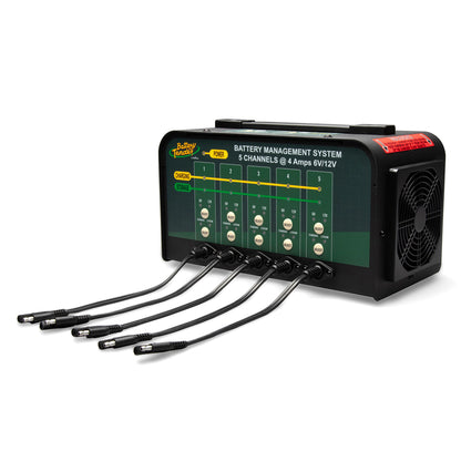 Battery Tender | 5-Bank Selectable Battery Charger | 6/12-Volt | 4A | 021-0133-DL-WH