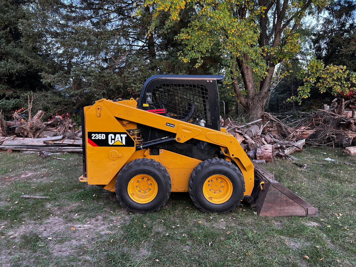 2013 Caterpillar 236D Skid Steer | Rebuilt Engine | New Tires | 4,878 Hours