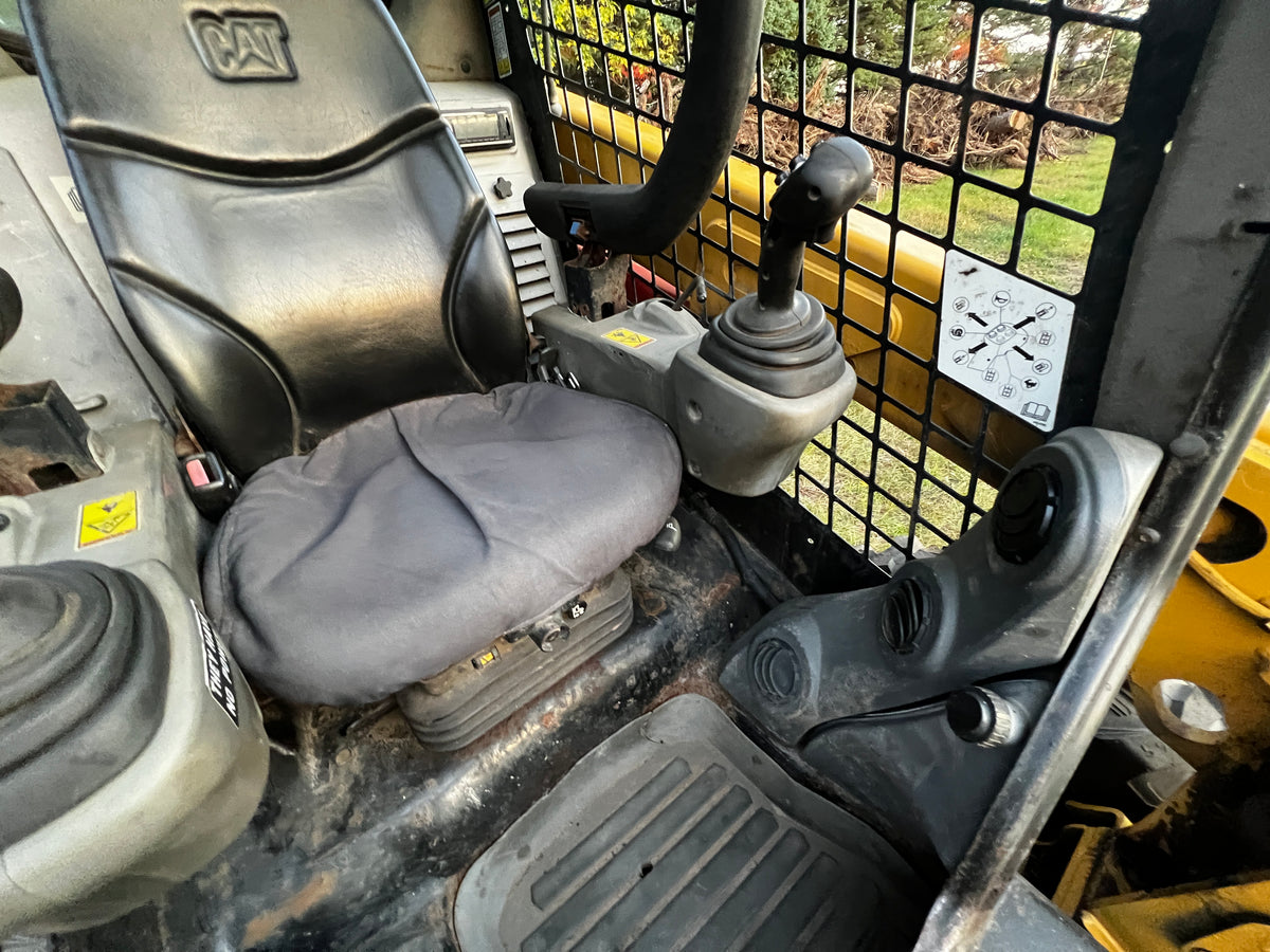 2013 Caterpillar 236D Skid Steer | Rebuilt Engine | New Tires | 4,878 Hours