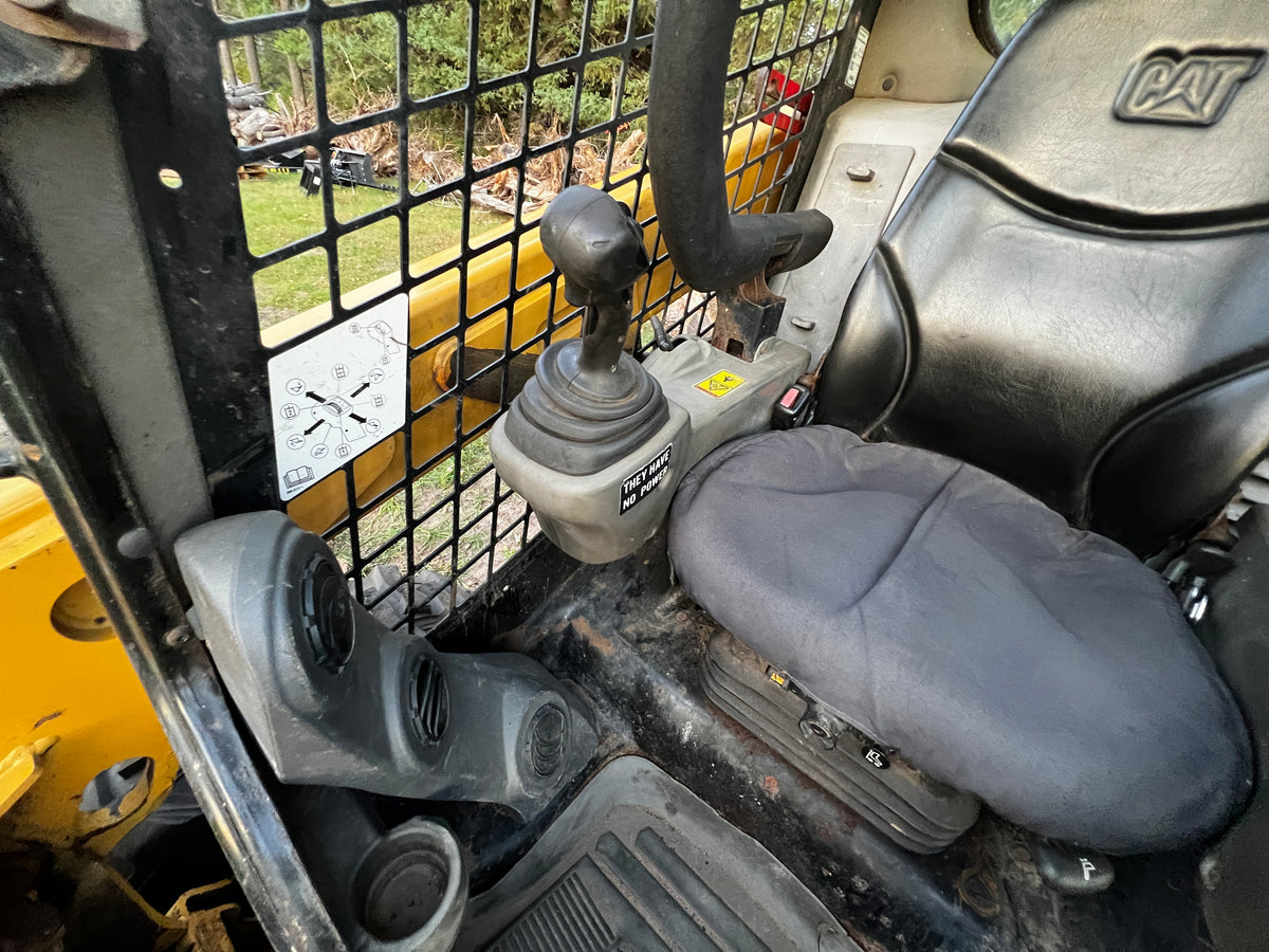 2013 Caterpillar 236D Skid Steer | Rebuilt Engine | New Tires | 4,878 Hours