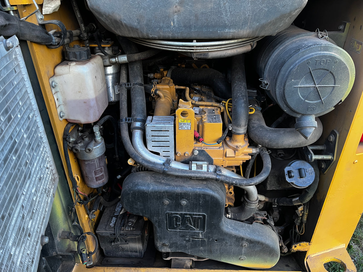 2013 Caterpillar 236D Skid Steer | Rebuilt Engine | New Tires | 4,878 Hours