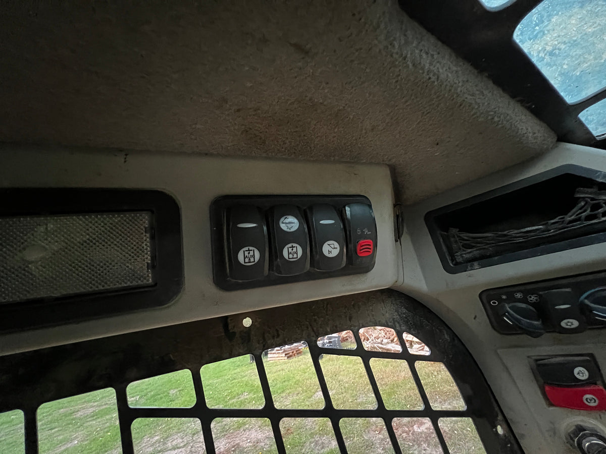 2013 Caterpillar 236D Skid Steer | Rebuilt Engine | New Tires | 4,878 Hours